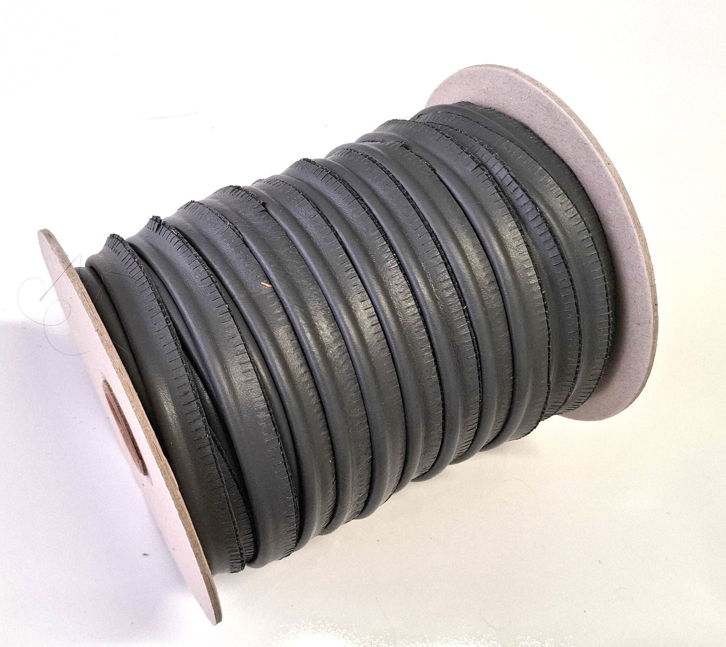 5/8" Round Cord Piping, Genuine Cowhide Leather in Medium Gray (2 YDS) 3118XDB - bold piping; upholstery piping; large cushions