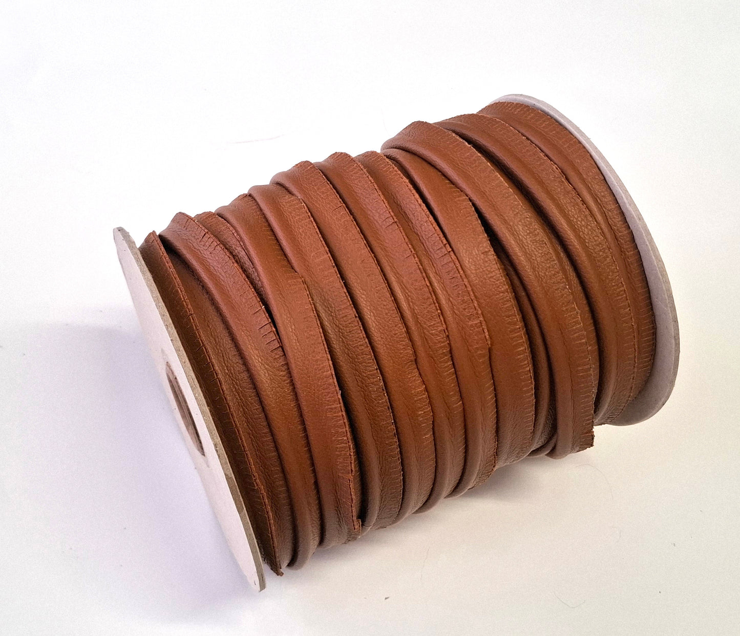 5/8" Round Cord Piping, Genuine Cowhide Leather in London Tan (2 YDS) 3118XDC - bold piping; upholstery piping; large cushions