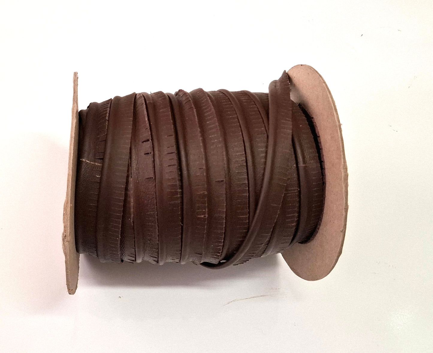 Cowhide Leather 1/2" Cord Piping in Milk Chocolate (2 yds) 3446XDB