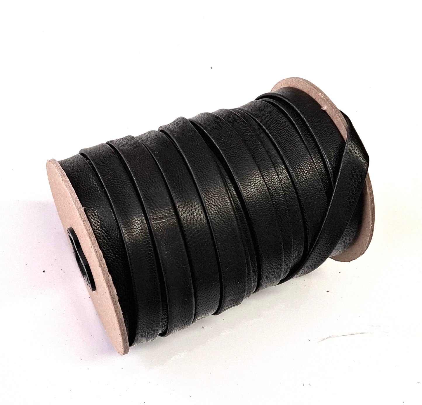 1/2" wide lamb leather strip in Black sheep (3 yds) 3702XLA Double-folded & Reinforced