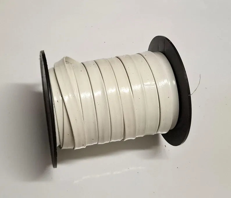 1/2" Leather Cord Piping (5 yards) in White Krinkle Patent 0500BCK