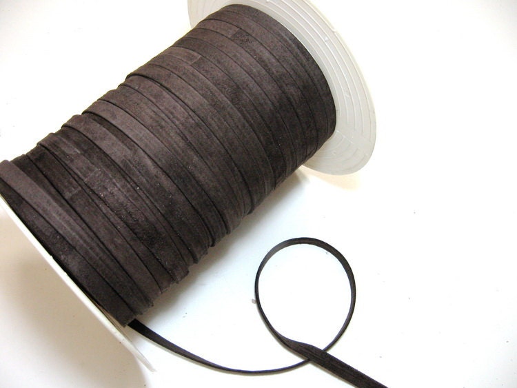 Suede Lacing 3/8" Double-folded and Reinforced in Med Brown (4 yds) 3252XP4