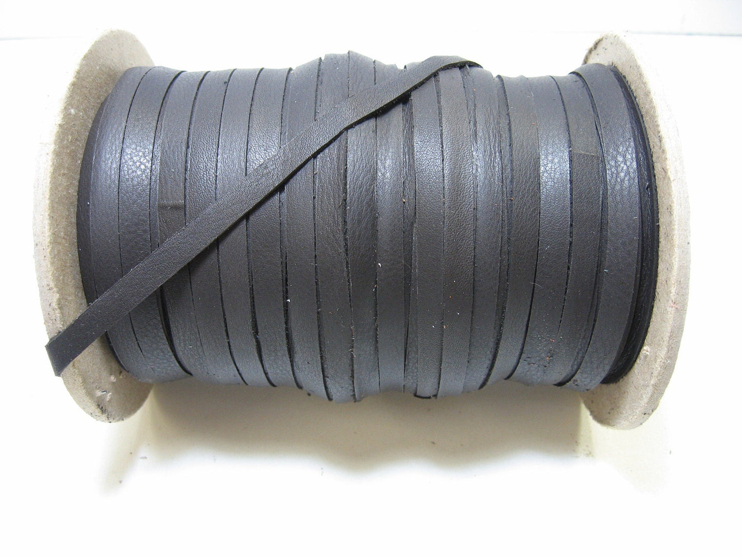 1/4" Flat, Lamb Leather Lacing in Milk Chocolate Brown (10 YDS) 0250NL6 leather jewelry cord; DIY; dream catchers; leather crafts