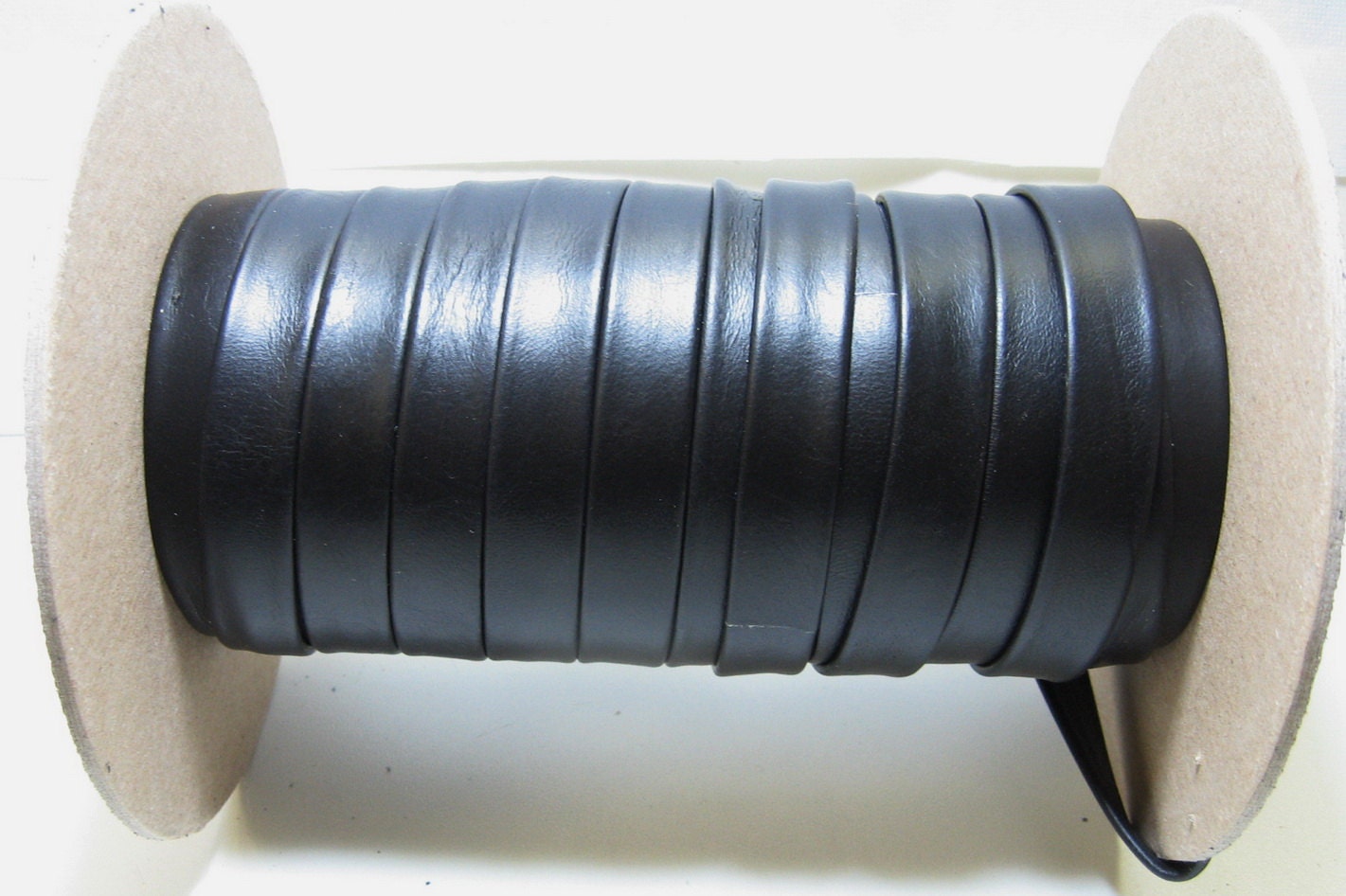 1/2" Double-Folded Leatehr, Cowhide Strap in Black Icelandic (5 YDS) 0500BDB Thickness of 0.045"