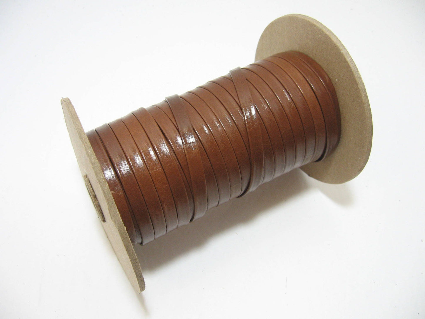 1/4" wide Cowhide Leather Lacing in Country Tan (5 yds) 0250BDB Double-folded