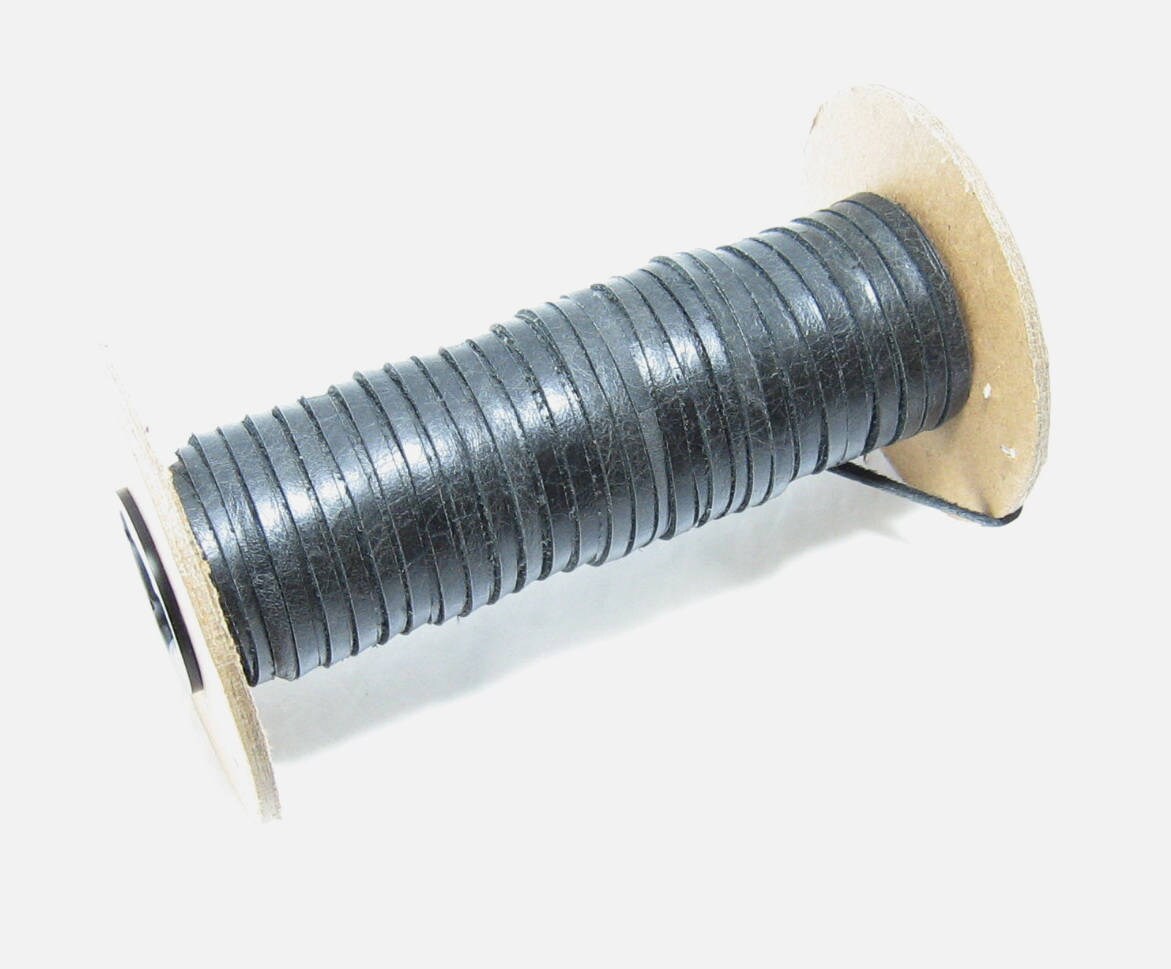 1/8" Flat, Cowhide Leather Lacing in Vermont Black (10YDS) 0125NDB - jewelry; dream catchers; tassels; DIY; fringe