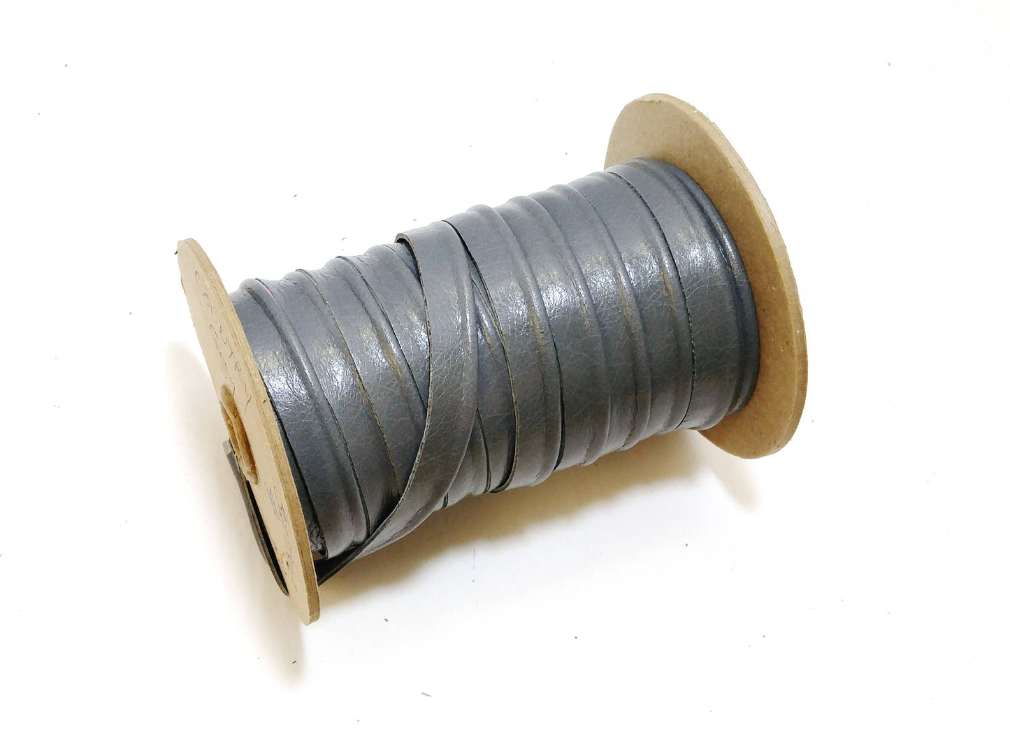 1/2" Cord Piping, Cowhide Leather in Country Grey/Gray (3 YDS) 3277XDB