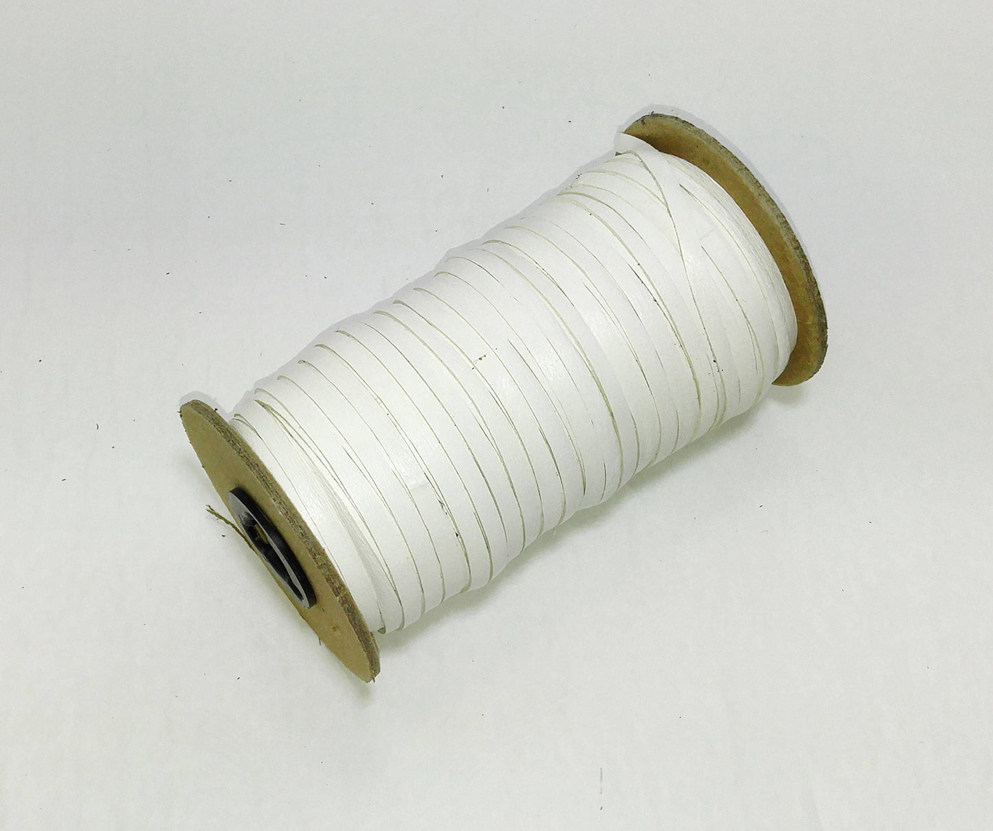 3/16" Flat, Lamb Leather Lacing in White (10 YDS) 0187NLA bright white