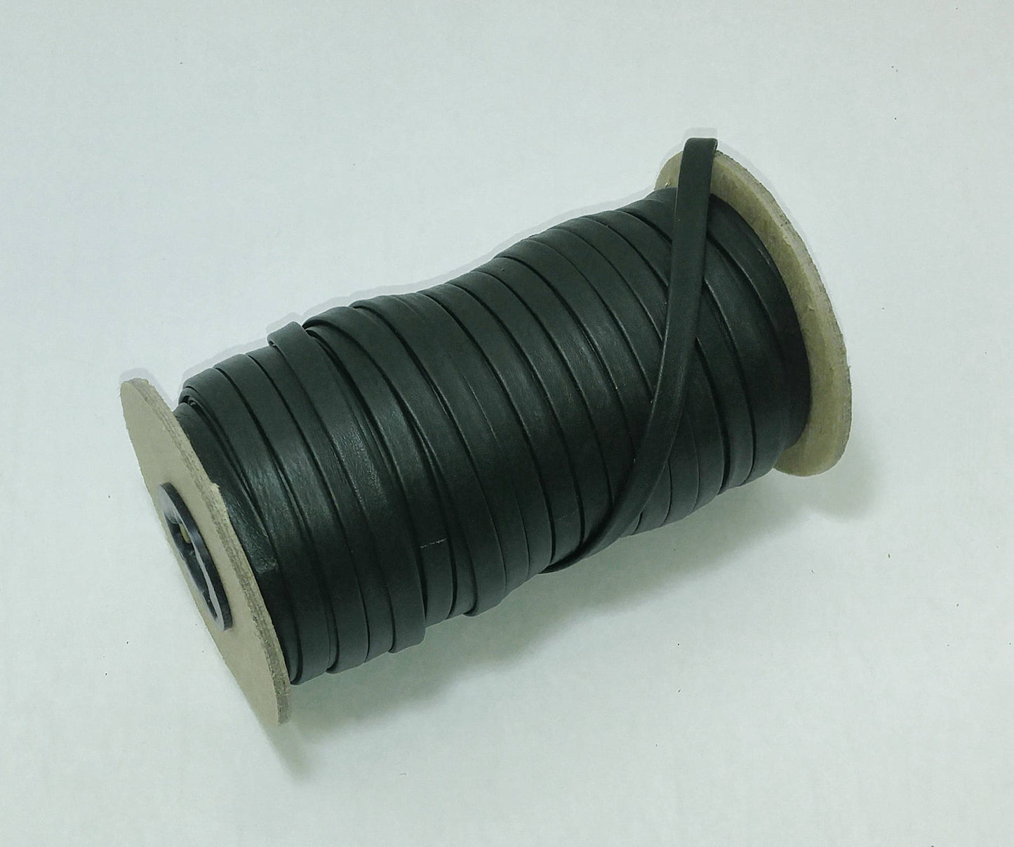 1/4" wide Cowhide Leather Lacing Dark Forest Green (5 yds) 0250BD9 Double-Folded