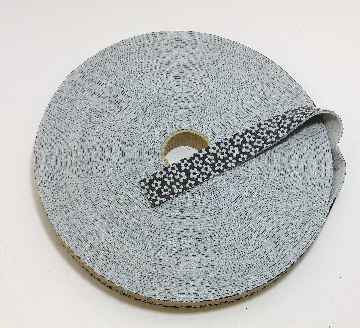 1" Flat Genuine Cowhide Split Suede Strap in Grey/Gray and Black with Flower Print (5 yards) 1000NC7