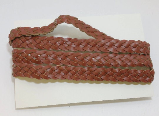 7/32" Flat cowhide lacing in brown 4 PC. different lengths (2 + 1.5 yds) 7YRD total 0218ND9