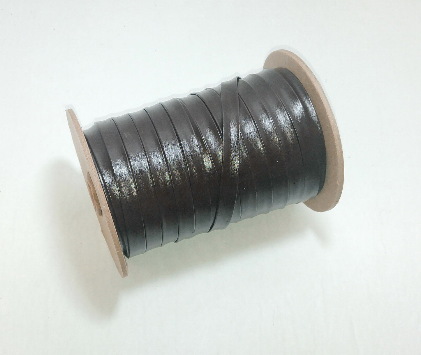 1/8", 1/4", 3/8" Leatherette Lacing in 610 Brown Bias Vinyl (10 yds) 0125BVBV, 0250BVBV, 0375BVBV faux leather strips