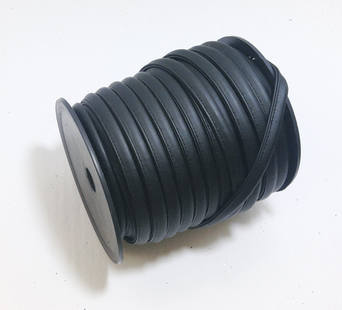 Leatherette Cord 3/8" Stitched Black Daytona Vinyl (5 yds) 3217XVDAY