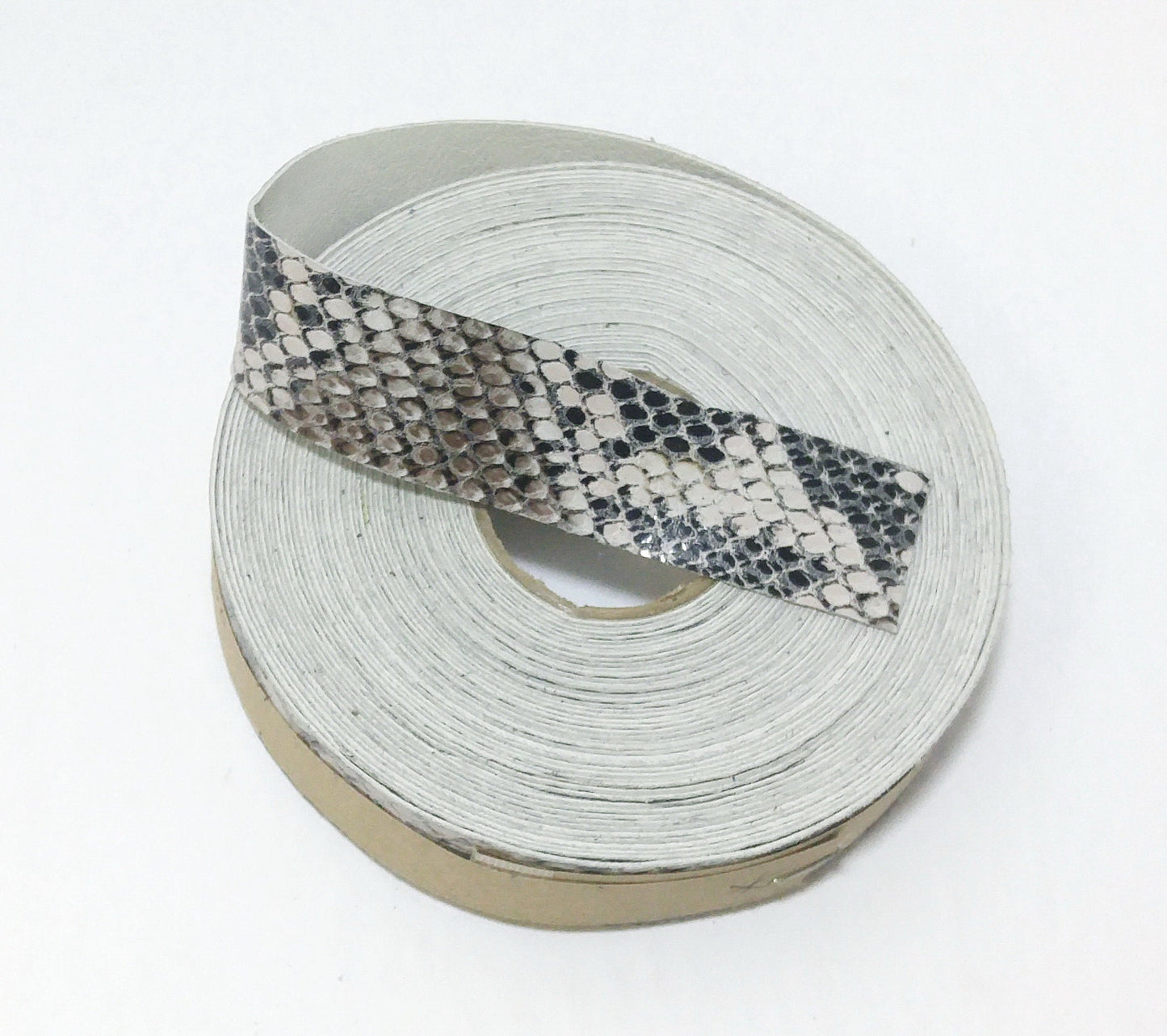 1-1/2" Flat Snake Print Kidskin Leather Stripping in Silver/Beige Sheen (2 YDS) 1500NKG - slight lustre