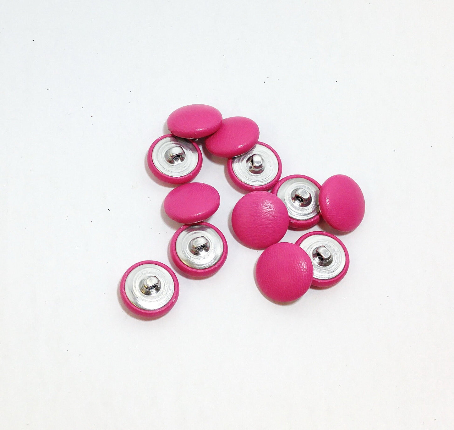 30 Line, Lambskin Leather Covered Buttons in Hot Pink Lamb (12 PC.) 3/4" 19mm