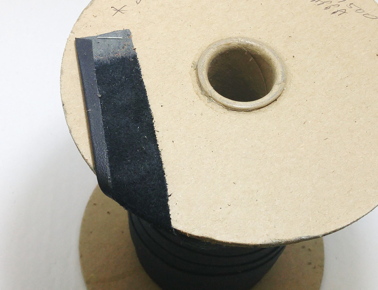 Genuine Cowhide Leather Stripping 1" One Side Fold (2 yds) 2969XD9 in Black Nappa 1500 edge binding; leather tape
