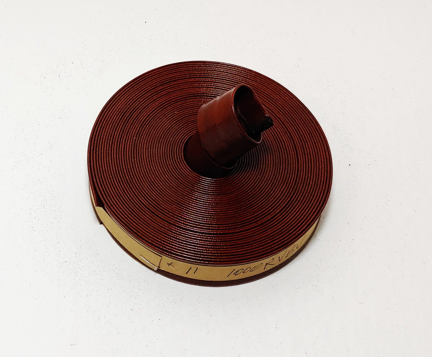 1/4", 3/8", 1/2", 5/8", 3/4" or 1" Leatherette Lacing in Mahogany Patent Vinyl (11 yds) 0312BVBV 0375BVBV 3702XVBV brown; red; wood