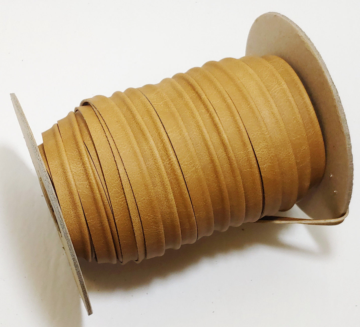 1/2" Cord Piping in Tan Polyurethane Faux Leather 3277XUNW (5 YDS) Vegan Friendly;