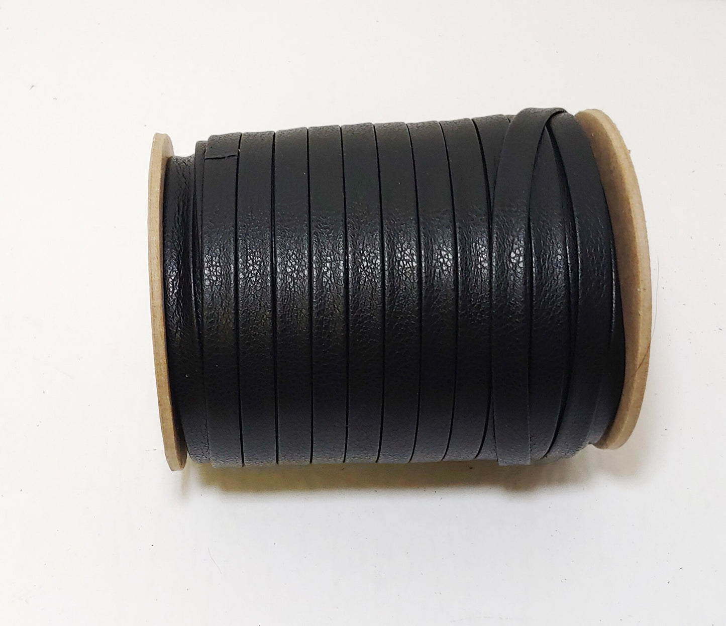 Genuine Cowhide Leather Stripping 3/8" Double-Fold in Black Fenix Grainy Surface (5 yds) 0375BDB