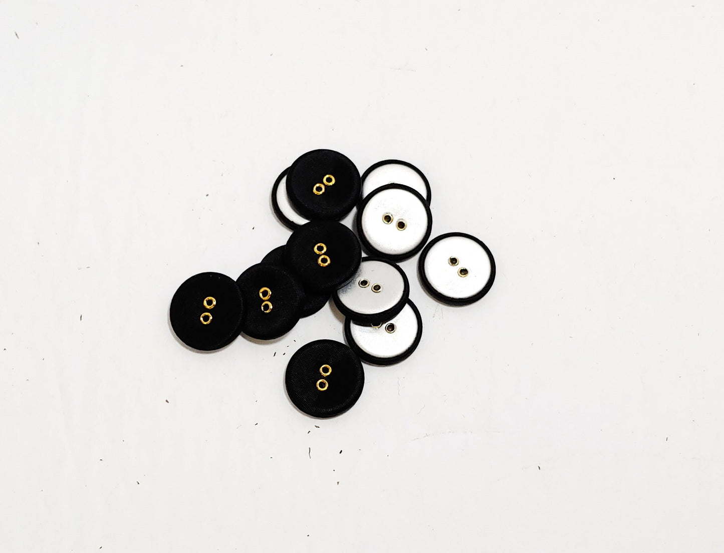 30 Line, Leather Covered Buttons in Black Silver Eyelets Sew Through (12 PC.) 3/4" or 19mm