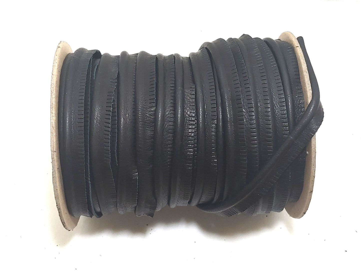 5/8" Round Cord Piping, Genuine Cowhide Leather in Black Fuji (2 YDS) 2173XDB - bold piping; upholstery piping; large cushions