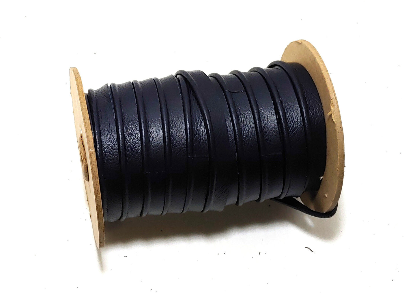 1/2" Cord Piping, Cowhide Leather in Glossy Navy (3 YDS) 3277XDD