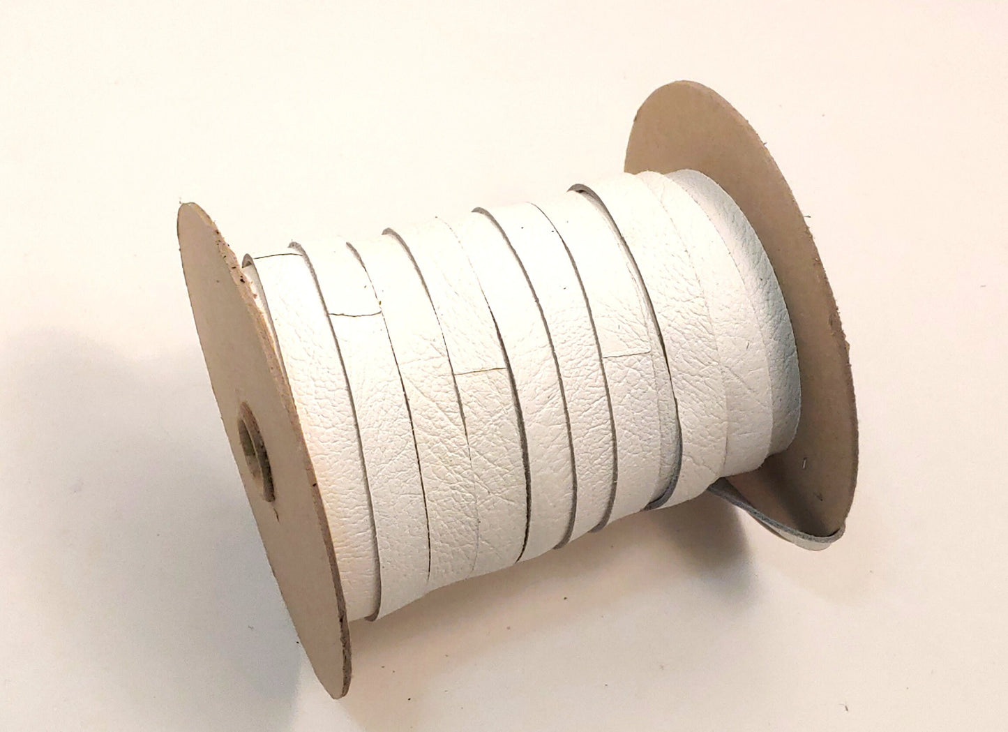 1/2" Flat Cowhide Lacing in White UPL (5YDS) 0500NCB -Cream, ivory
