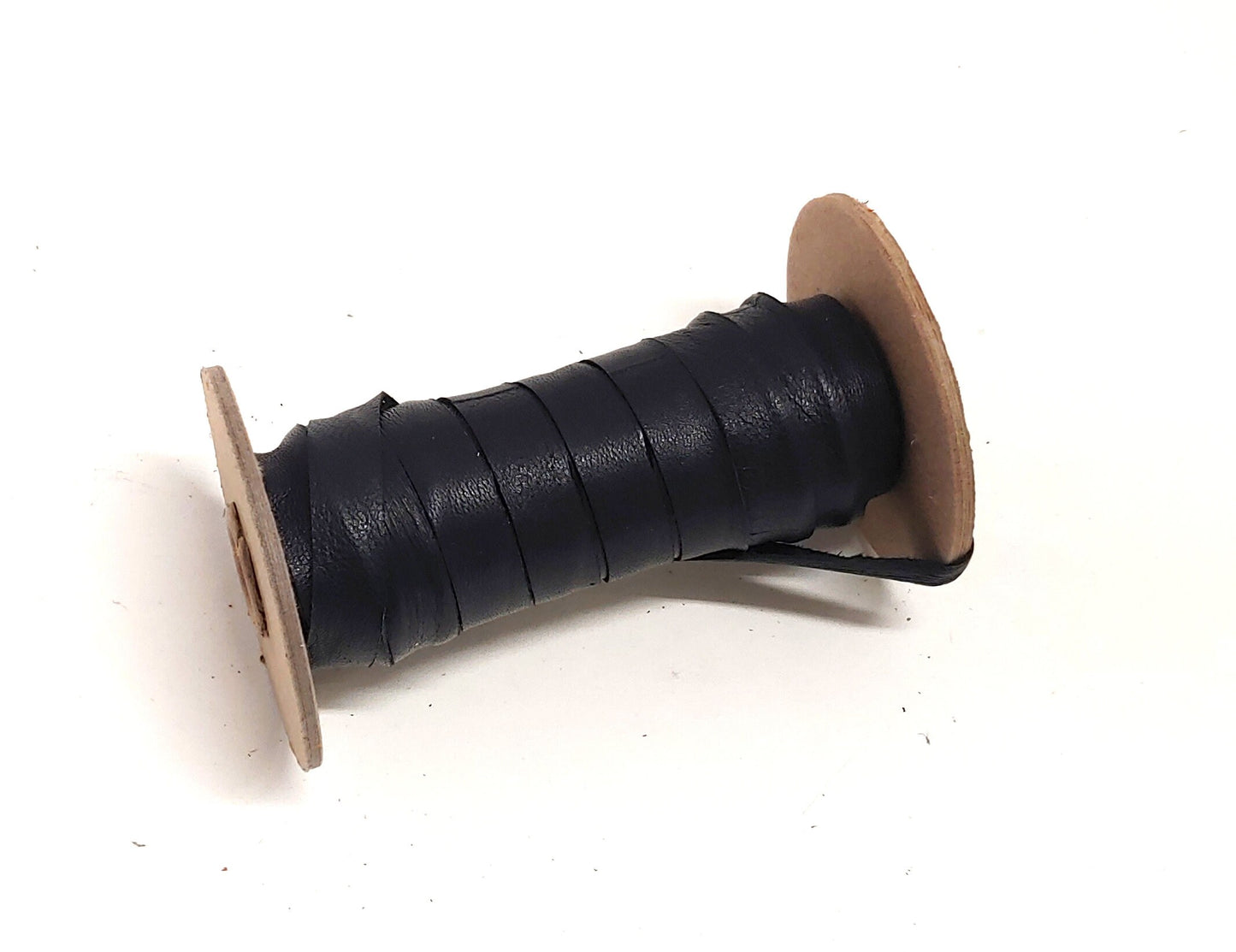 1/2" Flat, Lamb Leather Lacing in Navy (5 YDS) 0500NLA - DARK BLUE