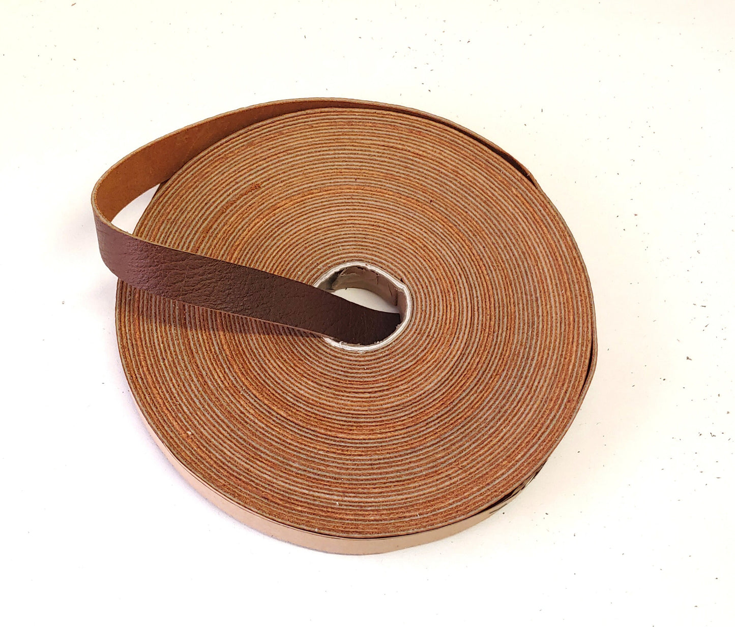 3/4" Flat Light Brown Cowhide Leather (5 yds) 0750NCB