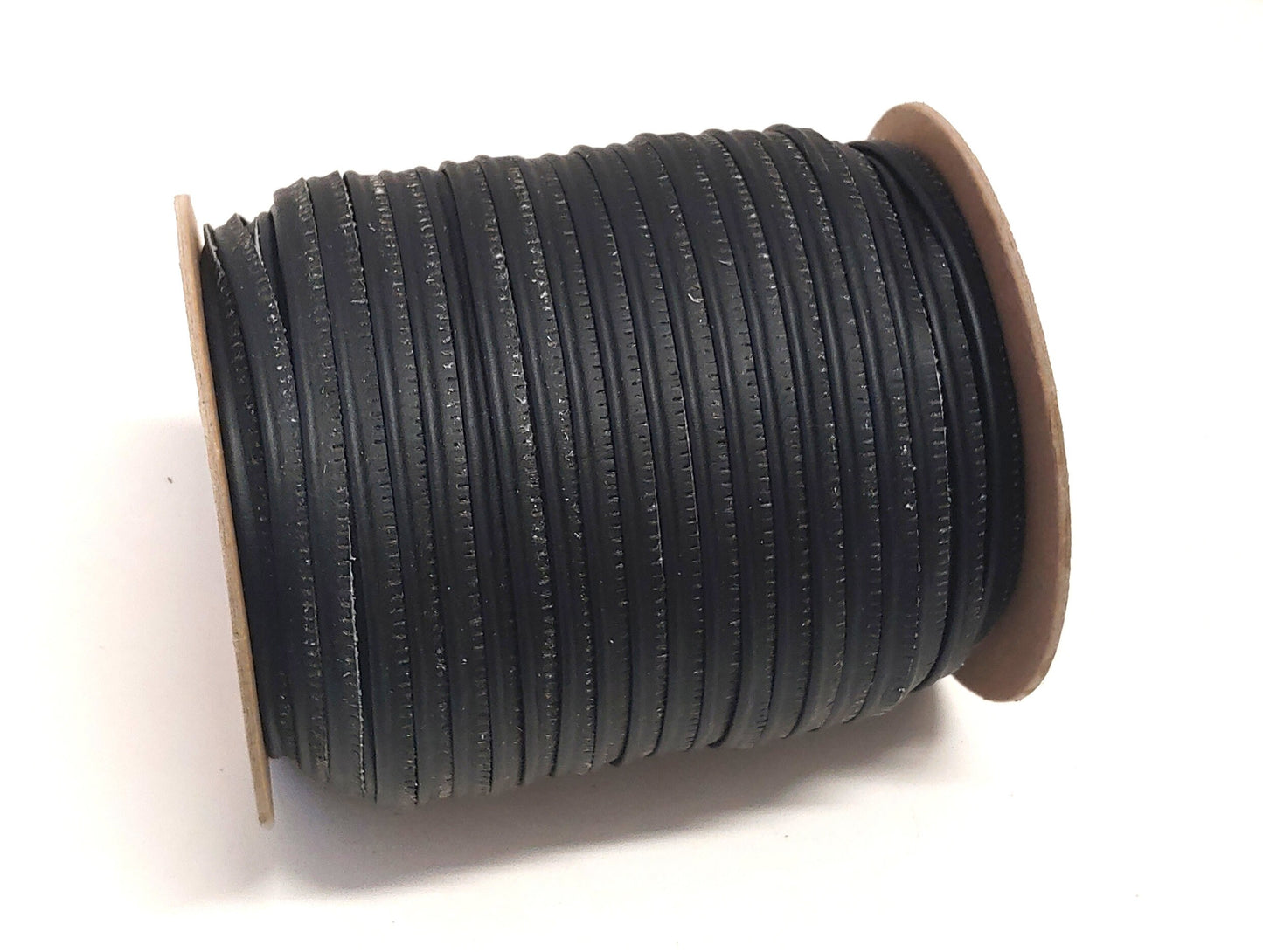 Black Daytona Leatherette Cord Piping 5/16" (5 yds) 2095XVDAY