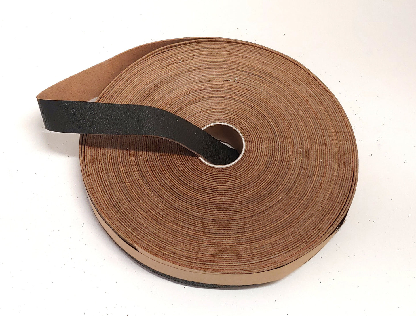 1" Flat, Cowhide Leather Strap in Dark Green (5 YDS) 1000NC9 thickness of 0.060"