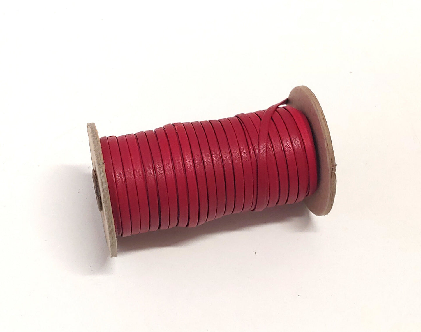 3/16" wide Cowhide Leather Strap in Red Fuji (5 YDS) 0187BDB Double-folded jewelry, bracelets, leather trim