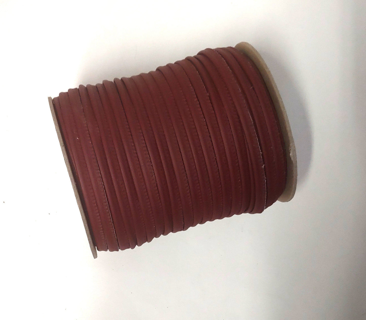 Burgundy Polyurethane Leatherette Cord Piping 5/16" (5 yds) 2095XULT dark red