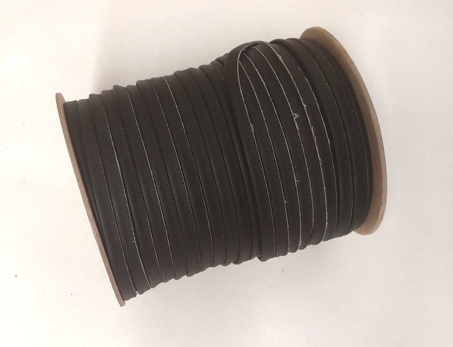 Black Polyurethane Leatherette Cord Piping 5/16" (5 yds) 2095XULT
