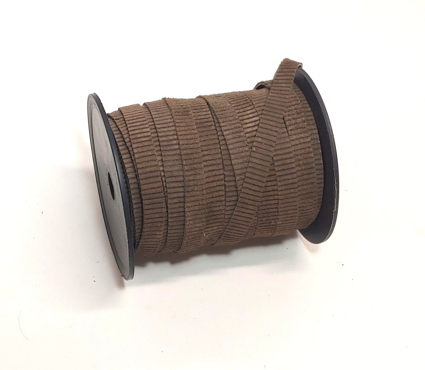 1/2" Flat Cowhide Lacing in Taupe Corduroy Emboss Print (5YDS) 0500NDB lacing; leather string; leather strip;