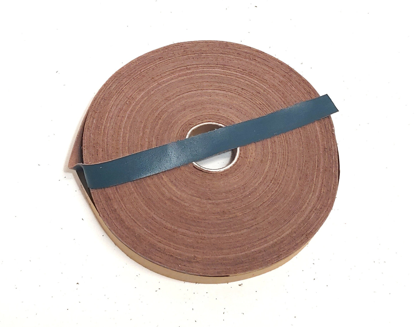 3/4" Flat, Cowhide Leather Binding in Spruce (5 YDS) 0750NDB trim tape; edge binding; leather tape