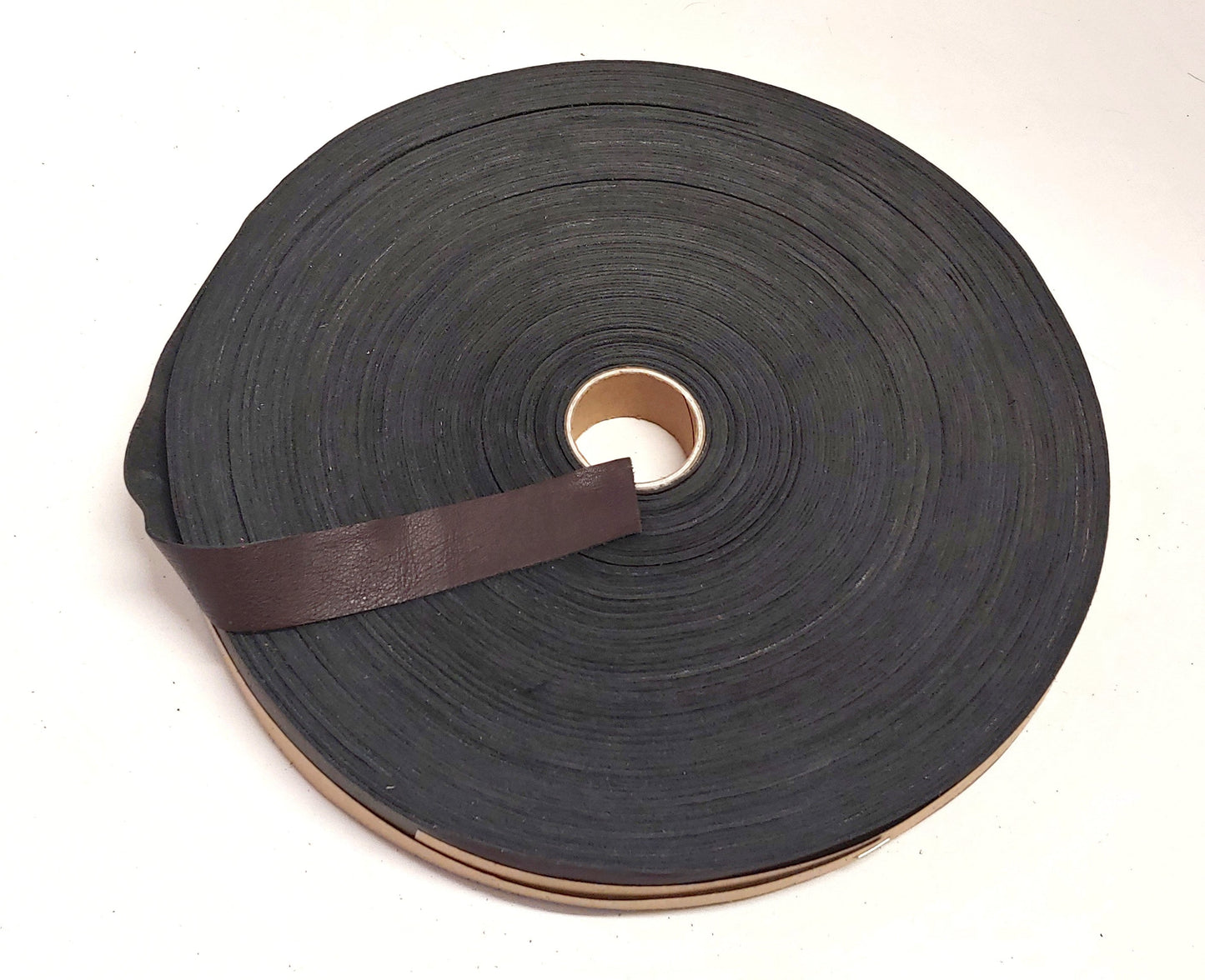 1" Flat, Cowhide Leather Binding in Medium Brown (3 YDS) 1000NDB trim tape; edge binding; leather tape
