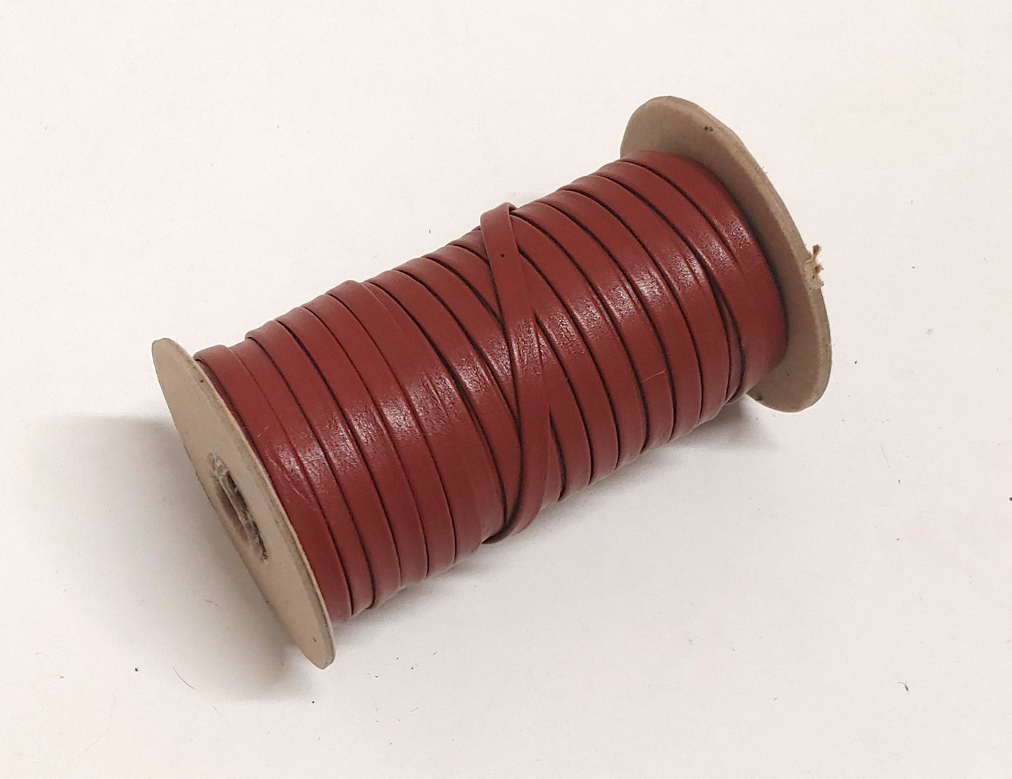 1/4" wide Cowhide Leather Lacing in Rust (5 yds) 0250BD9 Double-Folded - Tan Red Brown