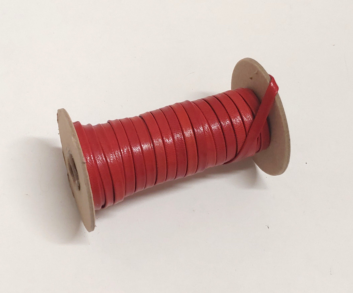 1/4" wide Kid Leather Lacing in Red (5 yds) 0250BKA