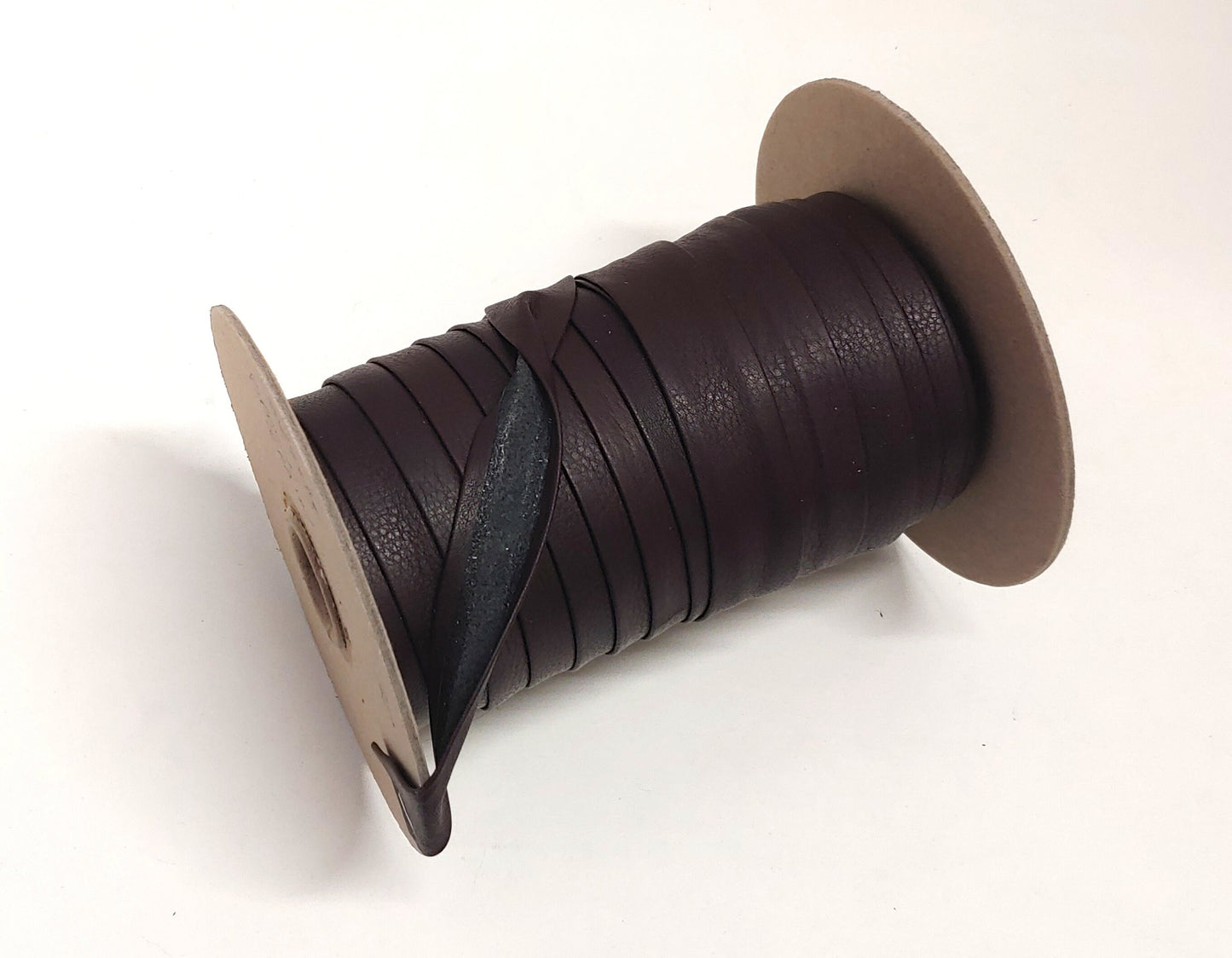 1" wide Open Fold Genuine Leather Binding in Brown ( 2 YDS) 3069XDE edge binding