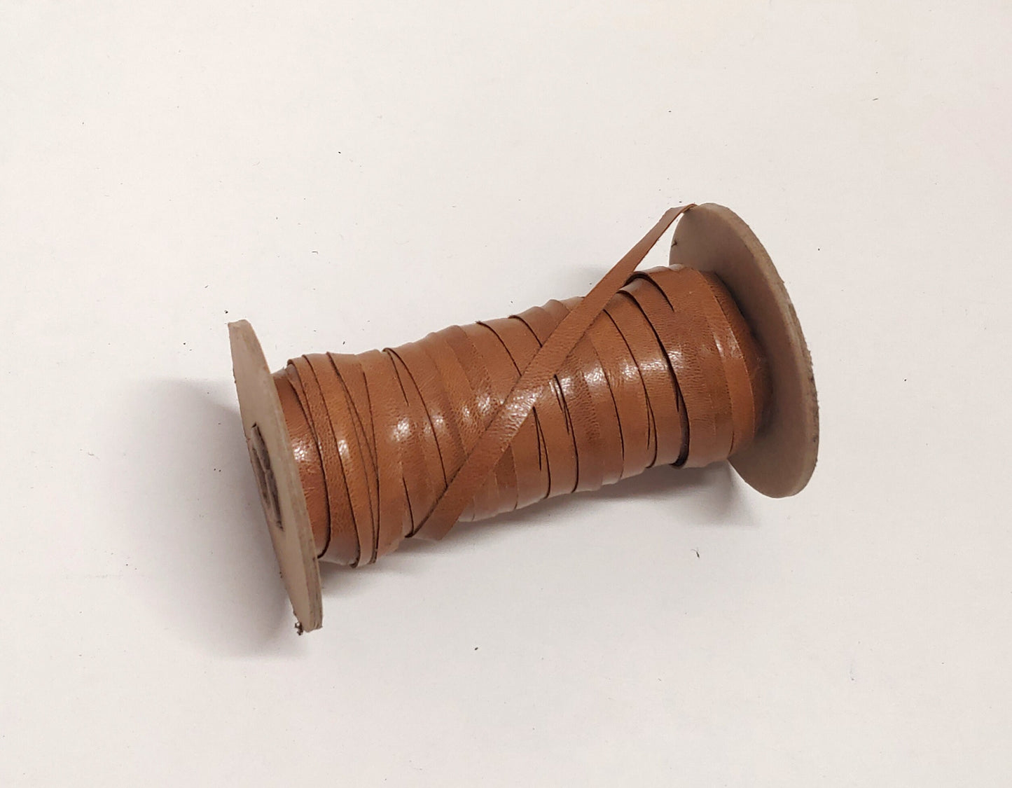 1/4" Flat, Leather Lacing in Butterscotch Kid (10 YDS) 0250NKA leather jewelry cord; DIY; dream catchers; leather crafts