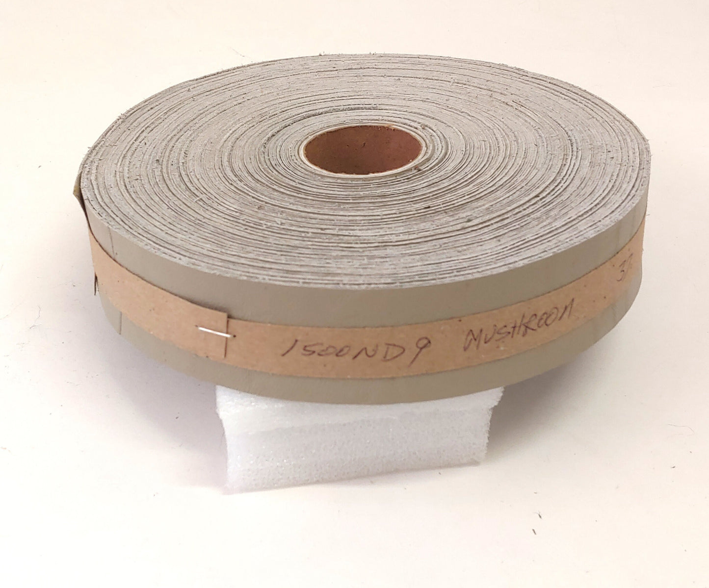 1-1/2" Flat, Cowhide Leather in Mushroom Garment (3 YDS) 1500ND9