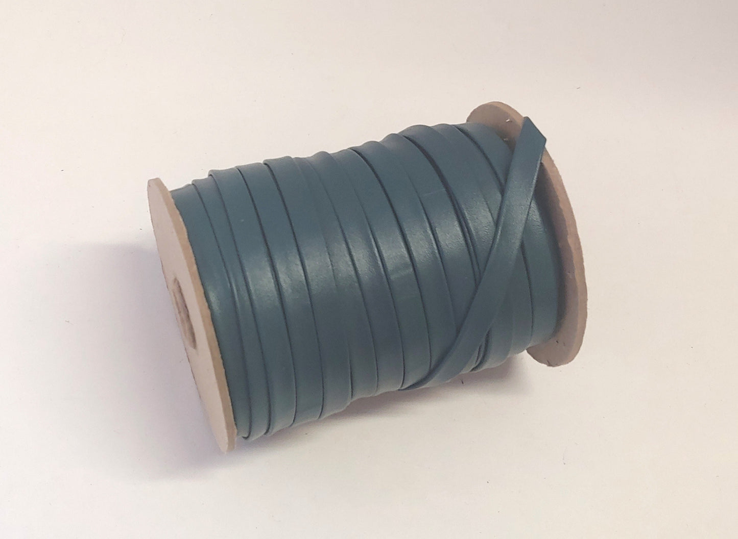 3/8" wide Cowhide Leather Stripping in Forest (3 yds) 3701XD9 Double-Folded, Reinforced