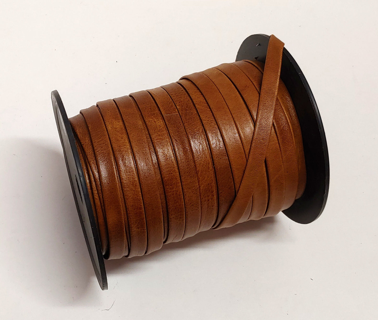 Genuine Cowhide Stripping 3/8" Double Folded Leather in Tan (5 yds) 0375BDE