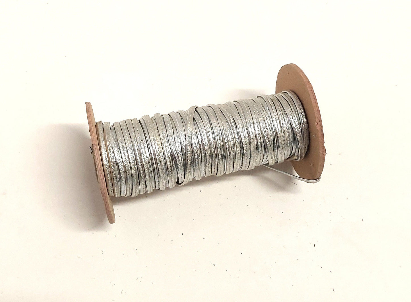 1/8" Stitched Jewelry Cord Lacing in Metallic Silver Pig Leather (30 yds) 3596XP5 NOT STRONG - discounted/damaged