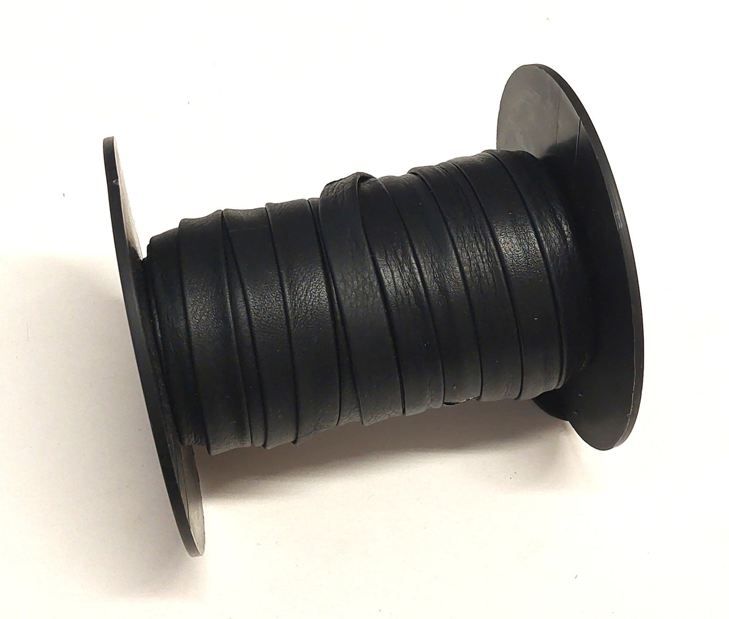 1/2" Double-Folded Cowhide Strap in Black Lamba (5 YDS) 0500BDB WITHOUT Reinforcement