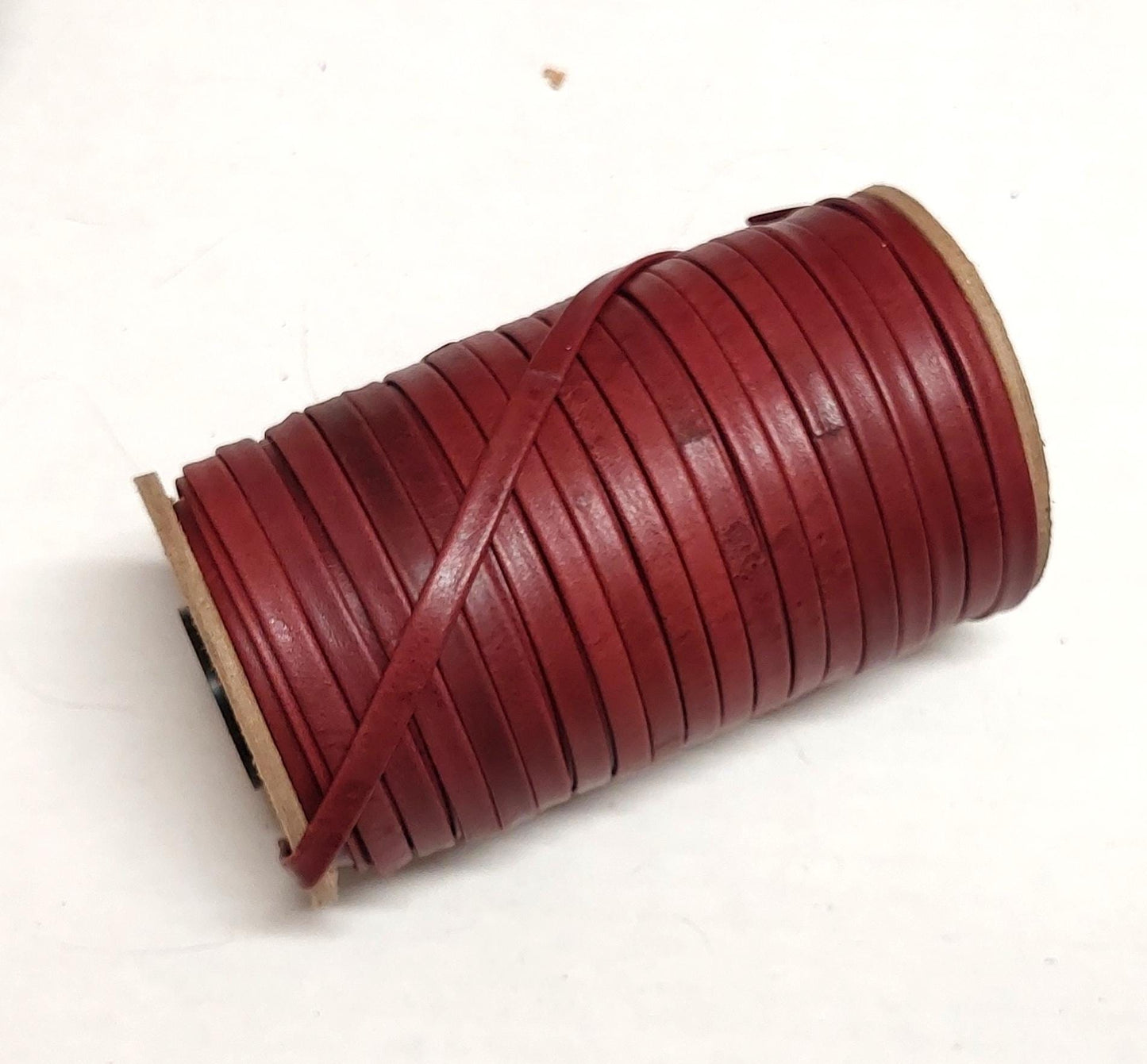 1/4" Double-Folded Leather, Cowhide Lacing in Black Cherry UPL (5 YDS) 0250BDE