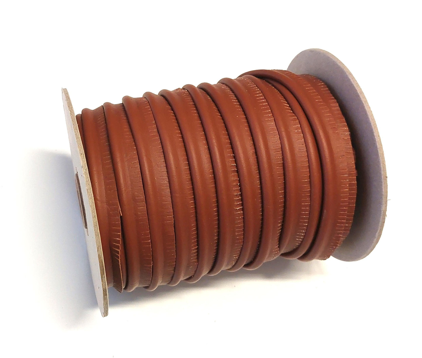5/8 Wide Vinyl Piping in Daytona Saddle (5 yds) 3118XVDAY
