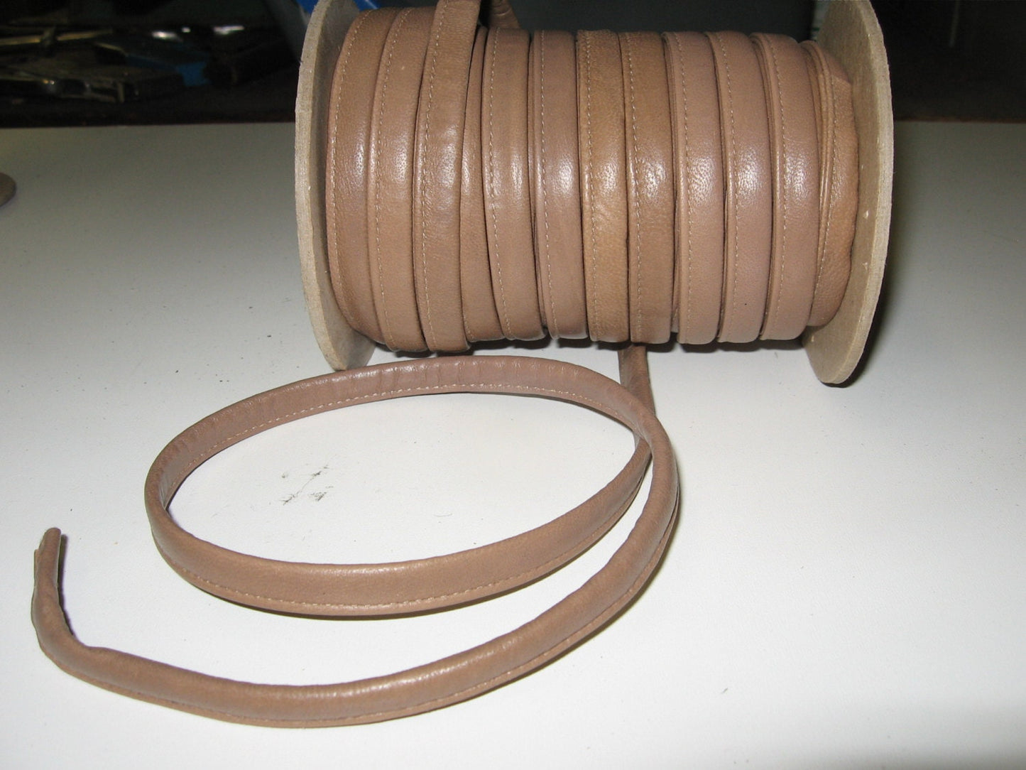 Genuine Lambskin Soft Round Cord 3/8" in Moss (3 yds) SM3216XL