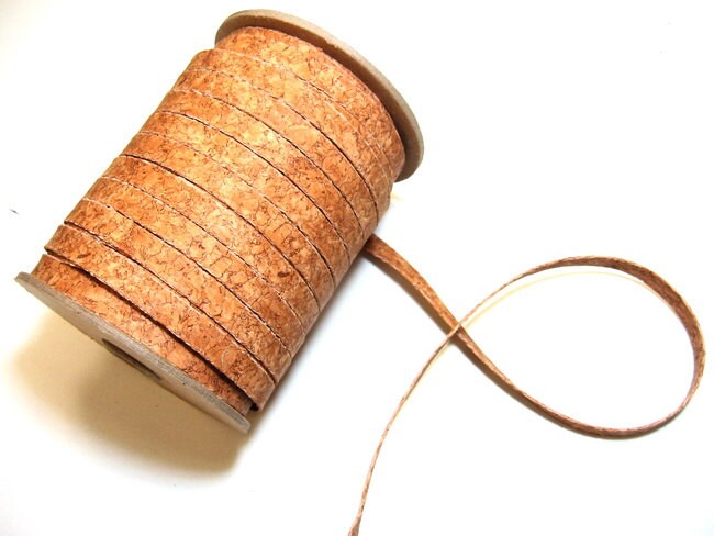 Cork Stripping 3/8" Double-folded (4 yds) 0375BCB
